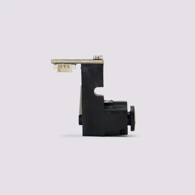 qidi-tech-q2-capteur-de-fin-de-filament-avec-levier-coupe-filament image 1